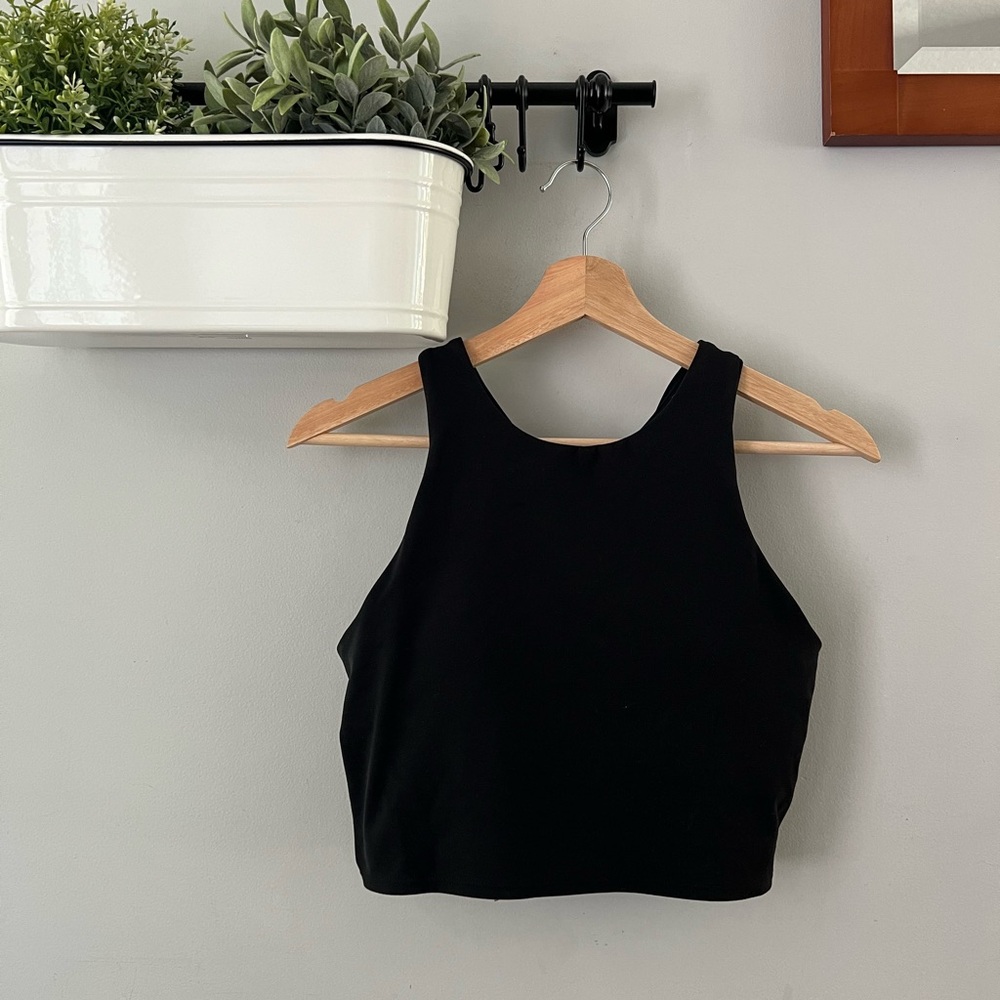 Athleta cropped tank top bra